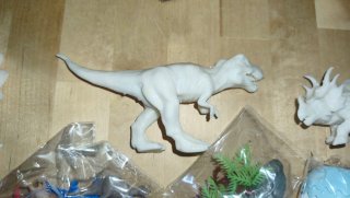 Kit Manualidades Dinosaurios 3D para Pintar