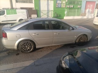 Opel Vectra 1.9cdti GTS 150CV