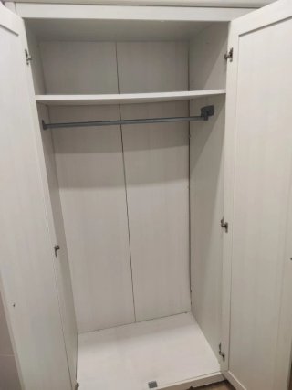 Armario Ikea 3 puertas con espejo