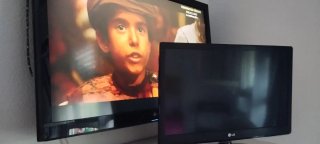2 Televisores LG Negros