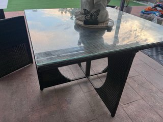 Set tavolo e sedie da giardino in rattan