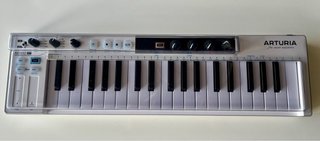 Arturia Keystep 37 Controlador MIDI con protector
