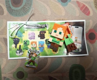Figura Alex Minecraft Kinder Joy