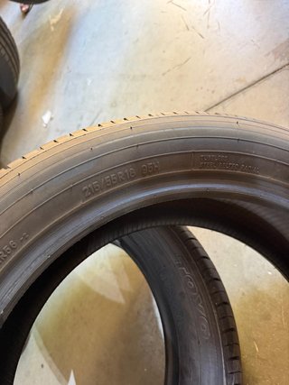 Neumático TOYO R56 215 55R18 95H