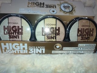 Paleta Iluminador DDONNA High Lighter 3in1
