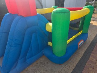Castillo hinchable para niños
