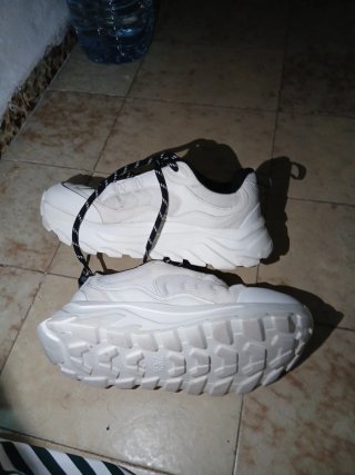 Zapatillas Chunky Blancas y Negras