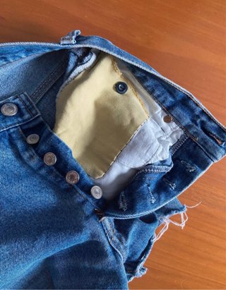 Vaqueros cortos denim desgastados