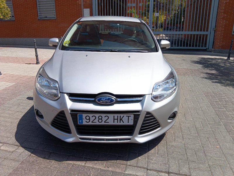 Ford Focus 2013 - foto 1