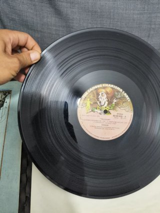 Vinilo Genesis Trespass