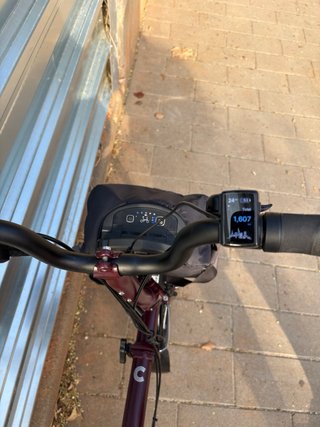 Brompton C Line Eléctrica Plum Red M4L