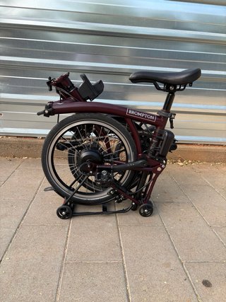 Brompton C Line Eléctrica Plum Red M4L