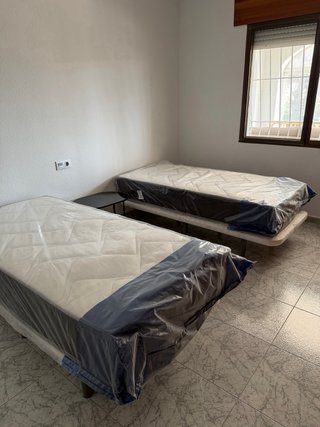 Servicio de mudanzas portes y montaje de muebles