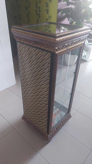 Vitrina vintage cristal y madera