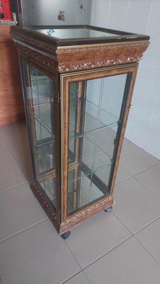 Vitrina vintage cristal y madera