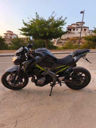 Kawasaki Z900 full 125cv