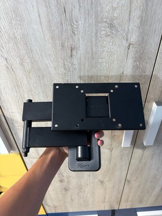 Televisor Thomson 32 Negro + Soporte
