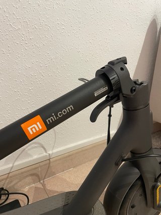 Xiaomi Mi Electric Scooter Essential 2021 Negra