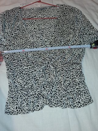Blusa Animal Print Plisada Pull&Bear Talla M