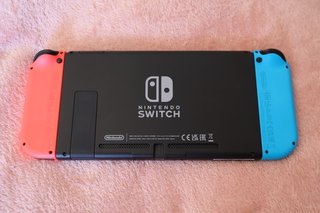 Nintendo Switch V2 + Caja + Accesorios