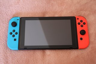 Nintendo Switch V2 + Caja + Accesorios