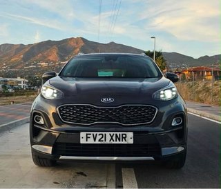 2021 KIA Sportage 3 hybrid. right hand srive