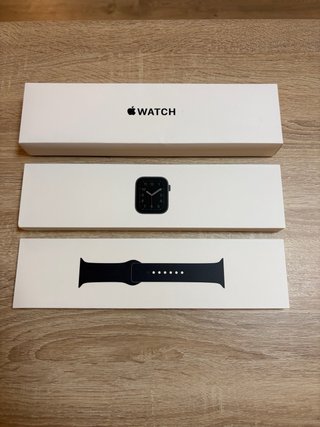 Apple Watch SE 44mm Negro y Gris