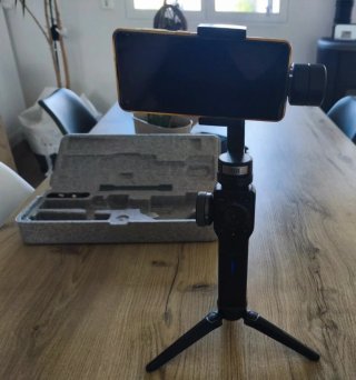 Gimbal Zhiyun Smooth 4