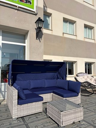 Conjunto Sofá Exterior y Mesa Centro