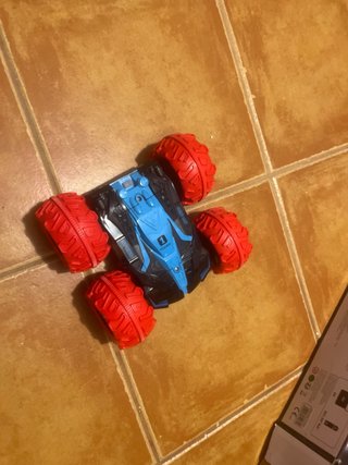 Coche teledirigido anfibio doble stunt