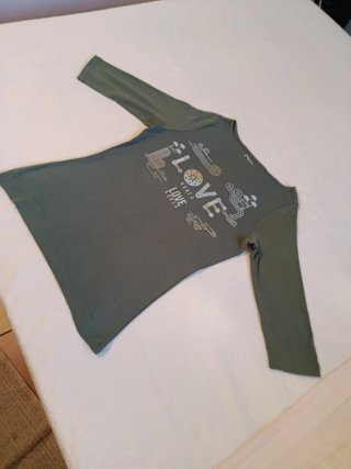 Lote 3 Camisetas y 1 pantalón