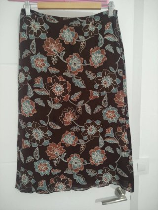 Falda midi estampada flores