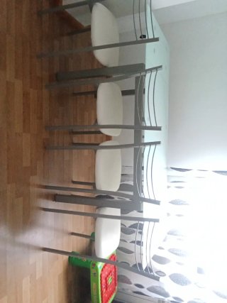 Mesa cristal y 4 sillas cocina