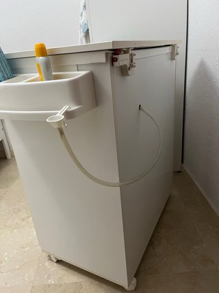Cómoda, cambiador y bañera bebé Micuna
