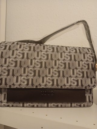 Inspiración Bolso Tous estampado monograma