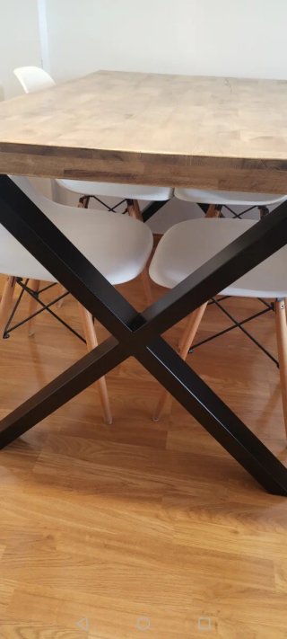 Mesa Maisons du Monde y 4 Sillas