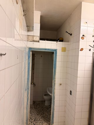 Se Alquila local 90 m2, dividido en dos estancias