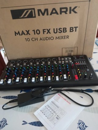 Mesa de Mezclas Mark MAX 10 FX USB BT