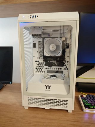 PC itx Minisforum Ryzen 7 7745HX 32GB DDR5