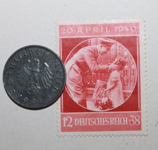 Moneda y sello época nazi