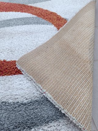 Alfombra mullida diseño moderno gris y blanco