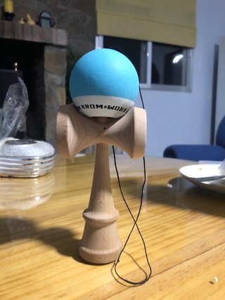 Kendama Krom como nuevo