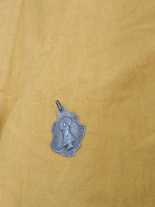 Medalla religiosa plata virgen niño