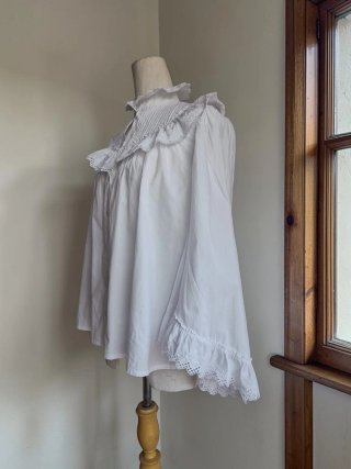 Blusa antigua años 20 de algodón y encaje