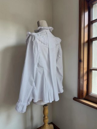 Blusa antigua años 20 de algodón y encaje
