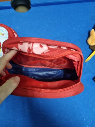 Lote Cantajuegos: 2 mochilas y 3 peluches