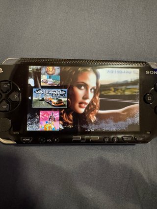 PSP 1004 + 64GB + juegos + accesorios