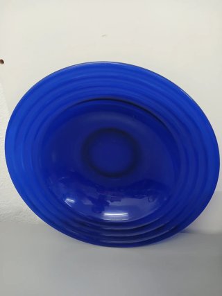 Fruteira/centro de mesa azul em vidro
