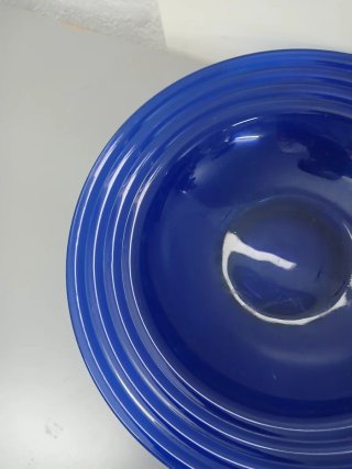 Fruteira/centro de mesa azul em vidro