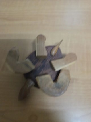 Figura de Tortuga de Madera
